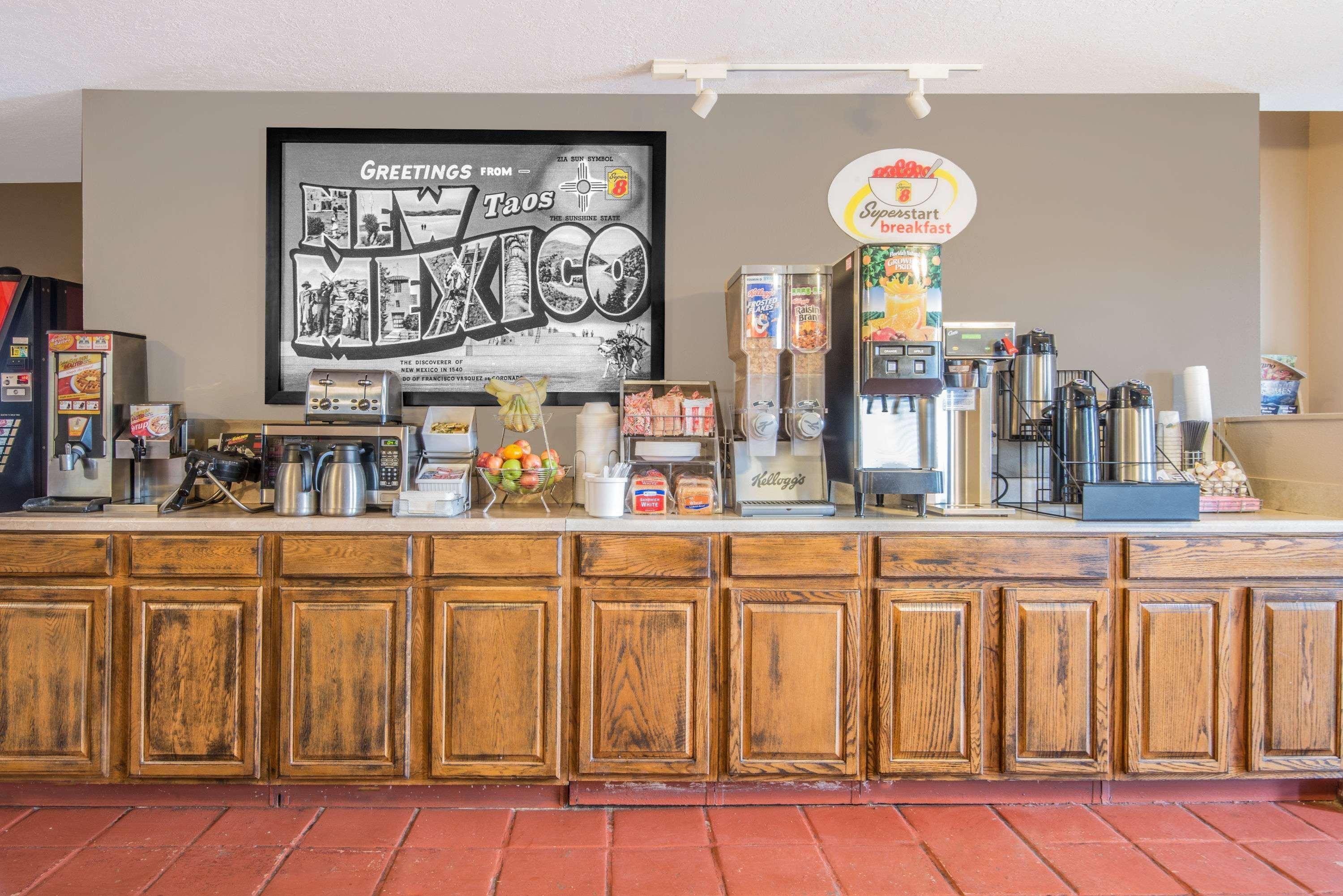 Super 8 By Wyndham Hotel Taos