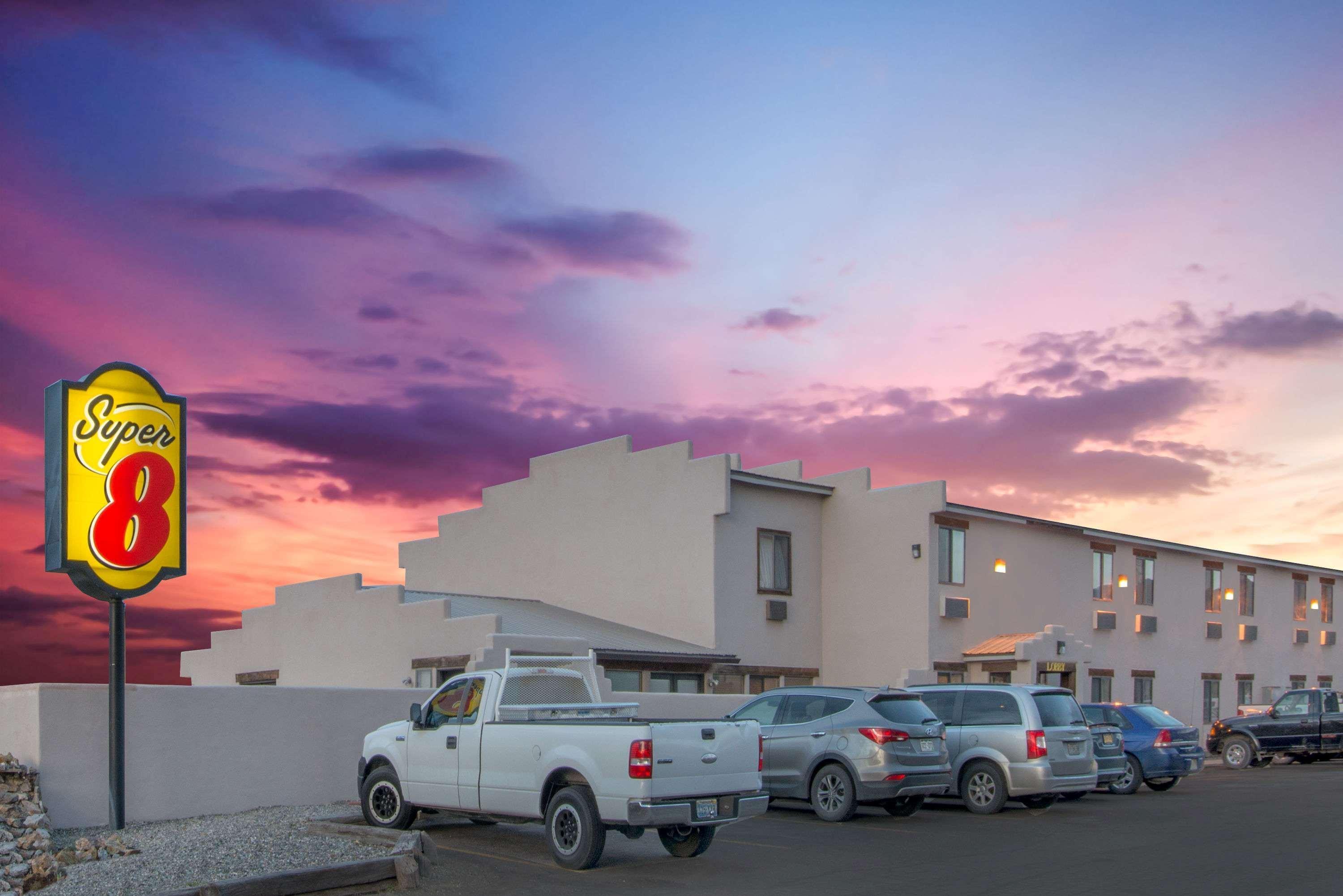 Hotel Super 8 By Wyndham 3*