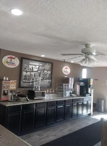 Super 8 By Wyndham Hotel Taos